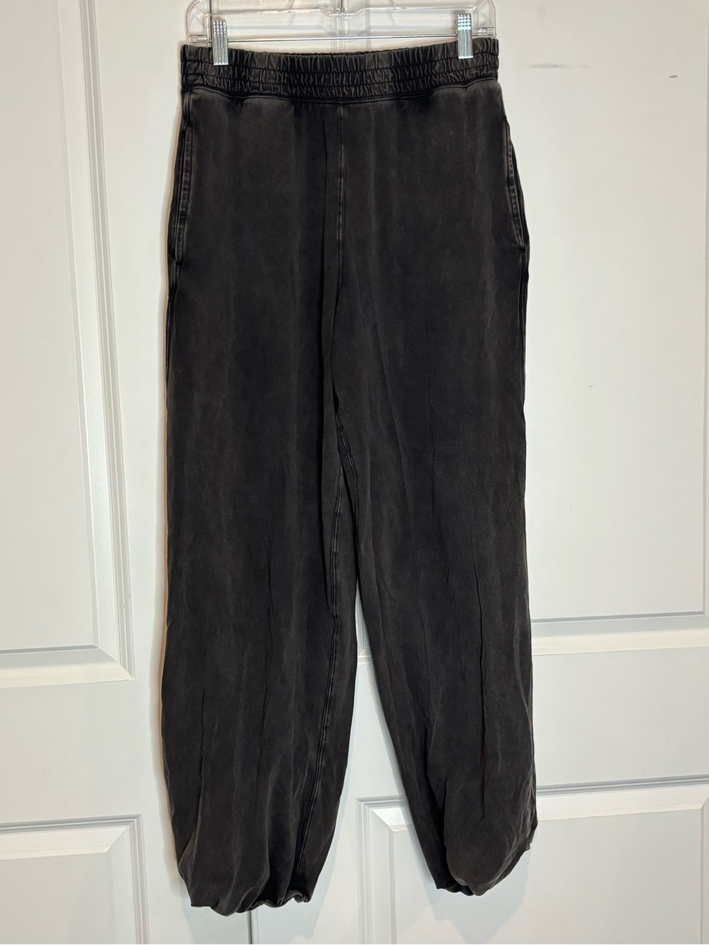 FP Movement Hot Shot Crossover Crop Top Balloon Leg Pants Set Washed Black M - Picture 8 of 16